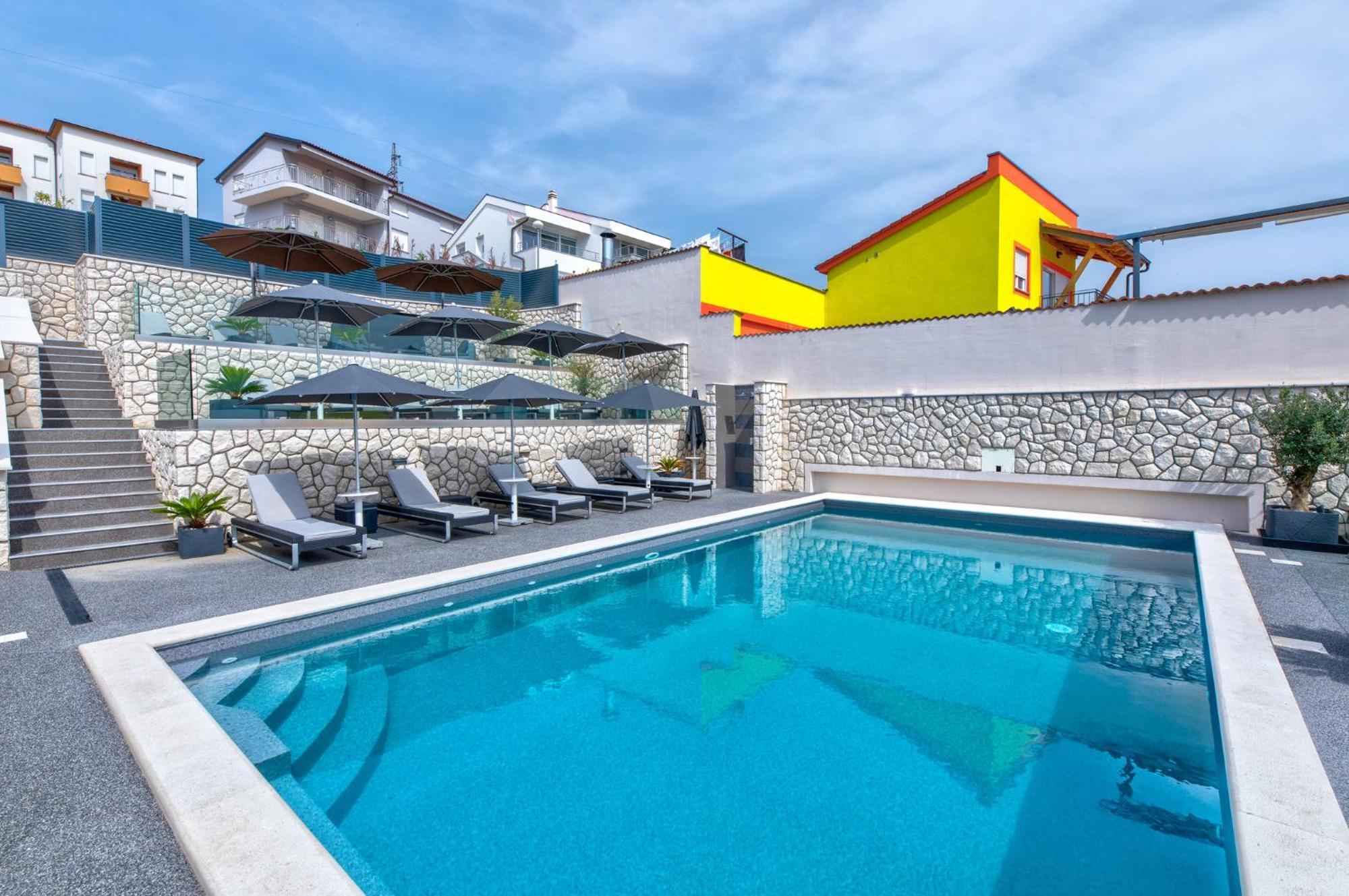 Villa Vivien ซริกเวนิซา ภายนอก รูปภาพ